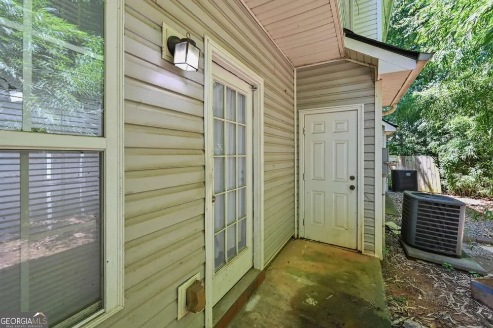 5090 LEESHIRE Leeshire Trce Tucker, GA 30084