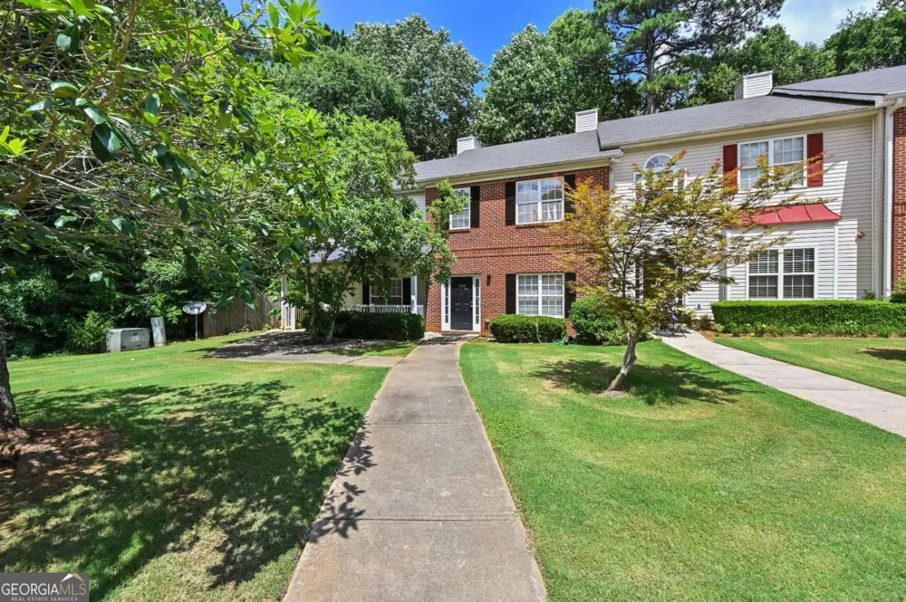 5090 LEESHIRE Leeshire Trce Tucker, GA 30084