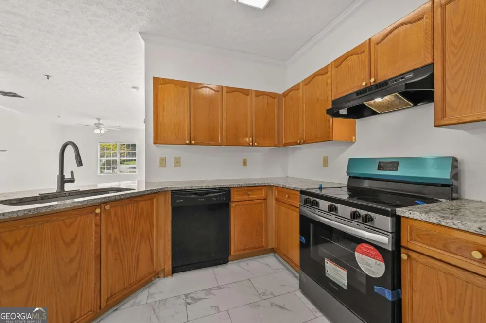 5090 LEESHIRE Leeshire Trce Tucker, GA 30084