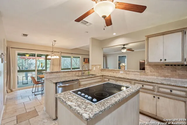 110 Highlands Blvd Horseshoe Bay, TX 78657