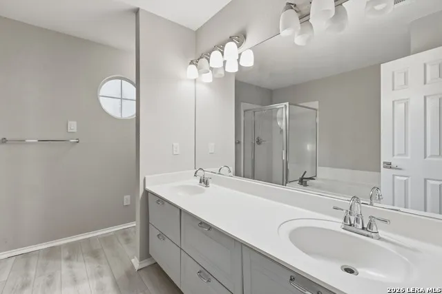 6706 CARISBROOKE LN Austin, TX 78754