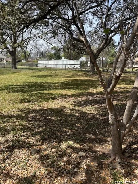 844 Laurel Uvalde, TX 78801