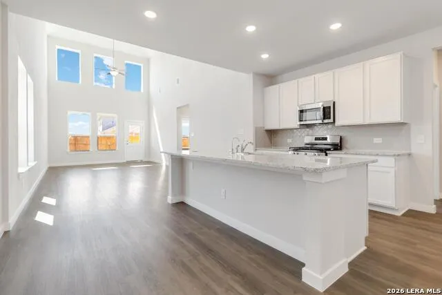 6122 Quiet Oak Place San Antonio, TX 78219