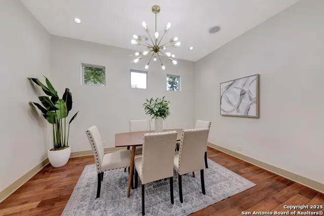 211 Inslee Ave Alamo Heights, TX 78209