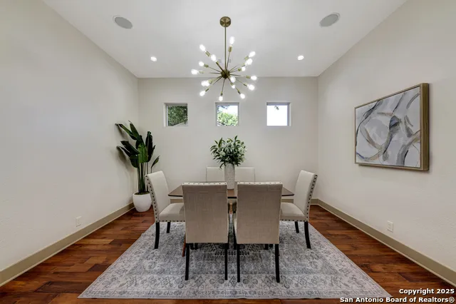 211 Inslee Ave Alamo Heights, TX 78209