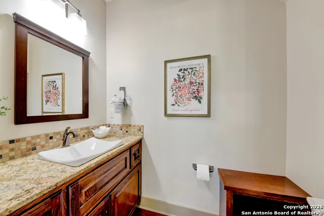 211 Inslee Ave Alamo Heights, TX 78209