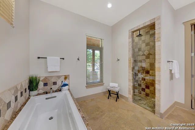211 Inslee Ave Alamo Heights, TX 78209
