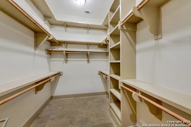 211 Inslee Ave Alamo Heights, TX 78209
