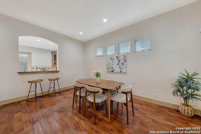 211 Inslee Ave Alamo Heights, TX 78209