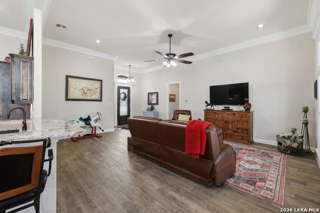 529 Double Gate Castroville, TX 78009