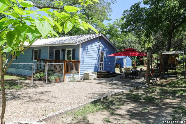 124 COVE DR Pipe Creek, TX 78063