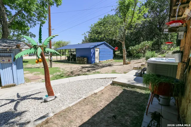 124 COVE DR Pipe Creek, TX 78063