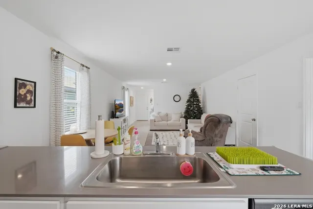 9220 James Bowie Seguin, TX 78155