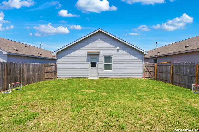 9220 James Bowie Seguin, TX 78155
