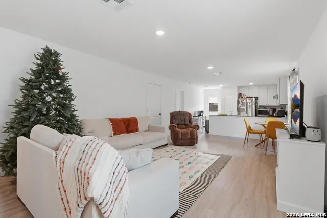 9220 James Bowie Seguin, TX 78155