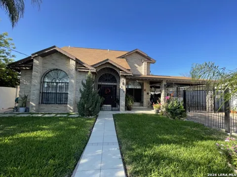 808 E San Pedro Street
