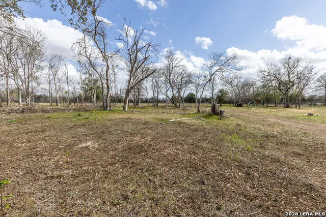 2071 E Us Highway 90 Seguin, TX 78155