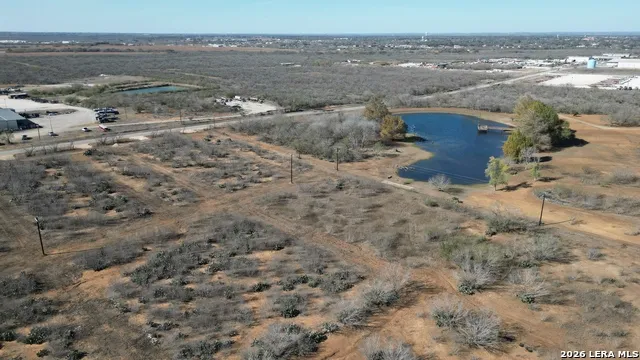 1591 County Road 422 Pleasanton, TX 78064