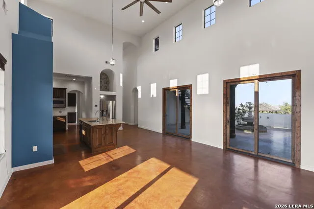 217 Saddle Wood Comfort, TX 78013