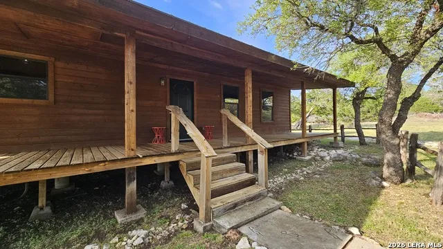 11695 COUNTY ROAD 350 Barksdale, TX 78828