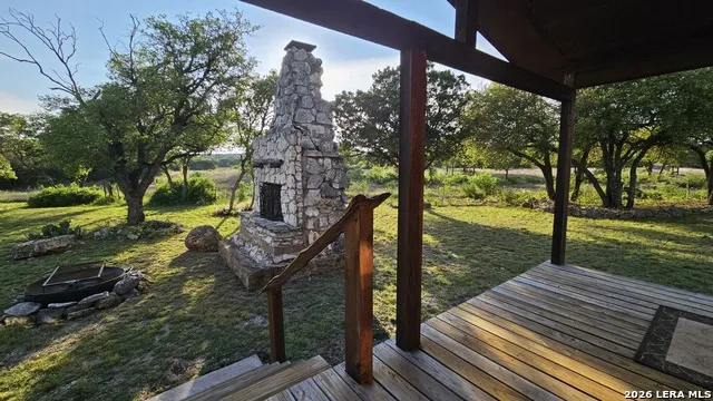 11695 COUNTY ROAD 350 Barksdale, TX 78828