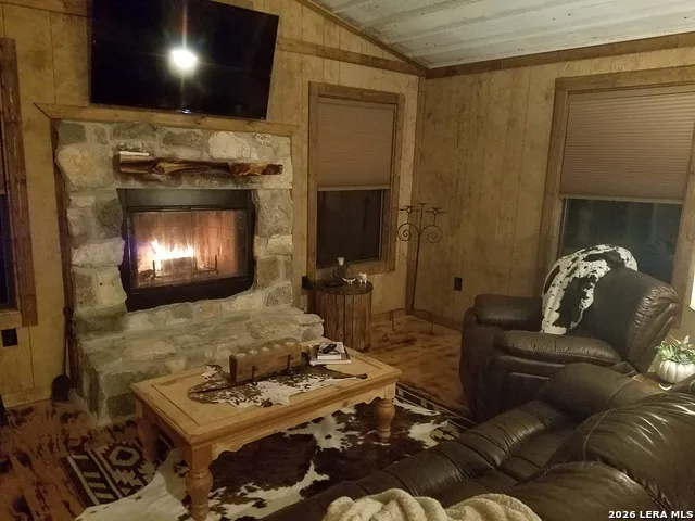11695 COUNTY ROAD 350 Barksdale, TX 78828