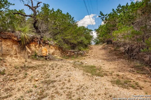 101 Betty Drive Bandera, TX 78803