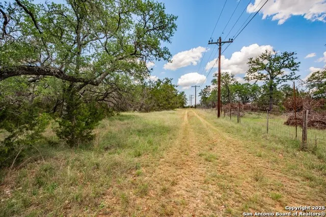 101 Betty Drive Bandera, TX 78803