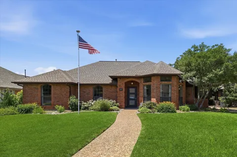 642 Eagle Drive