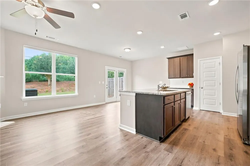 3645 Prospect Point Drive Oakwood, GA 30566