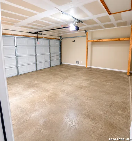 9006 Pinseeker Selma, TX 78154