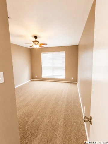 9006 Pinseeker Selma, TX 78154