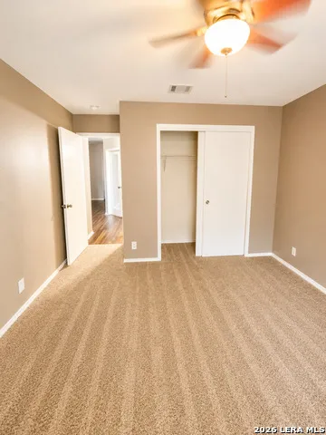 9006 Pinseeker Selma, TX 78154