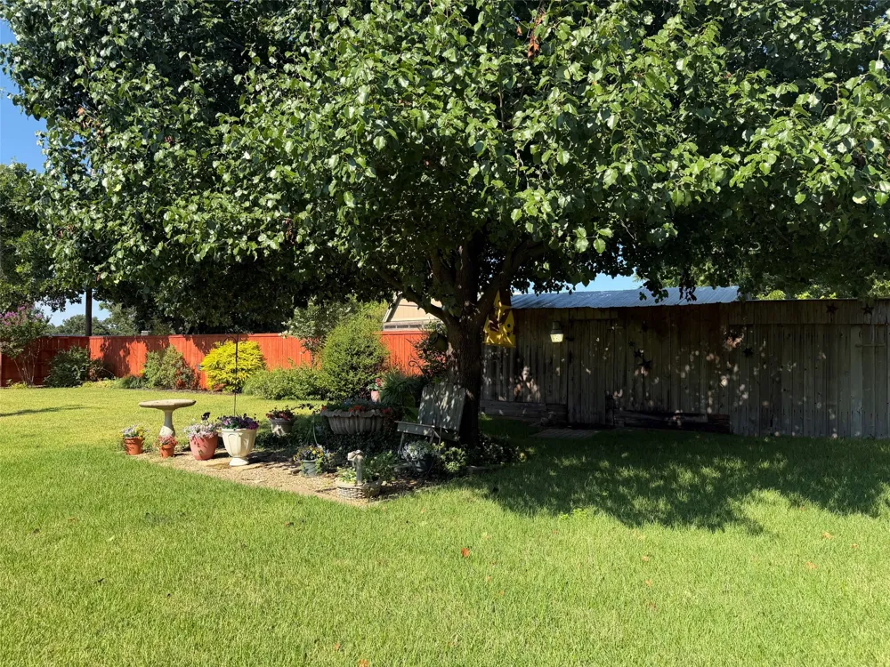 1016 Cliff Drive Graham, TX 76450