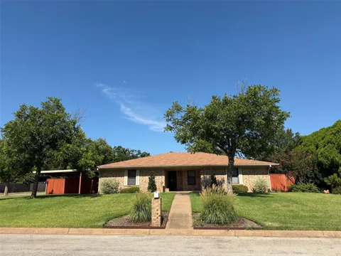 1016 Cliff Drive