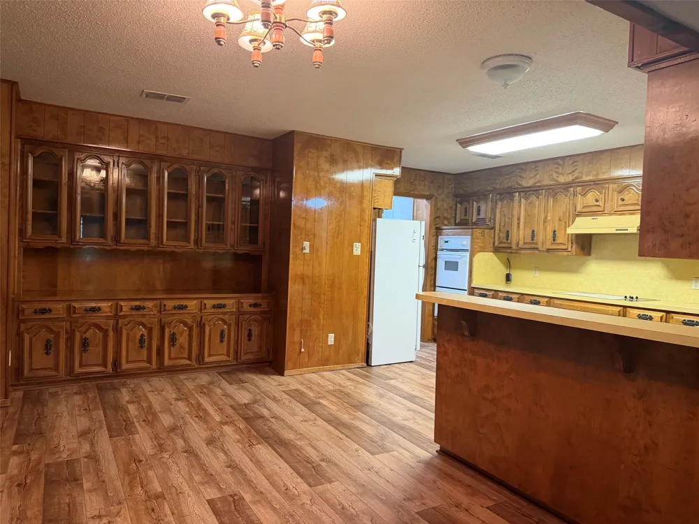 1016 Cliff Drive Graham, TX 76450