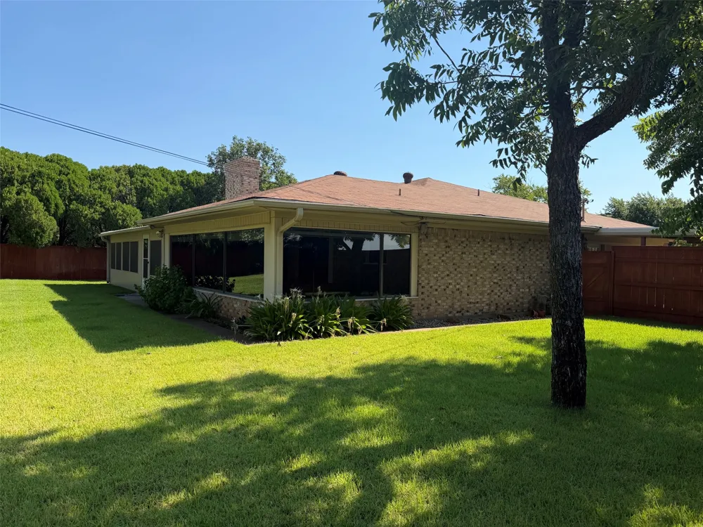 1016 Cliff Drive Graham, TX 76450