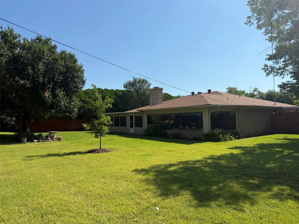 1016 Cliff Drive Graham, TX 76450