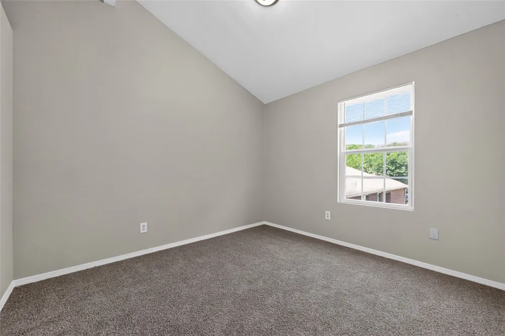 226 Cliff Heights Circle Dallas, TX 75241