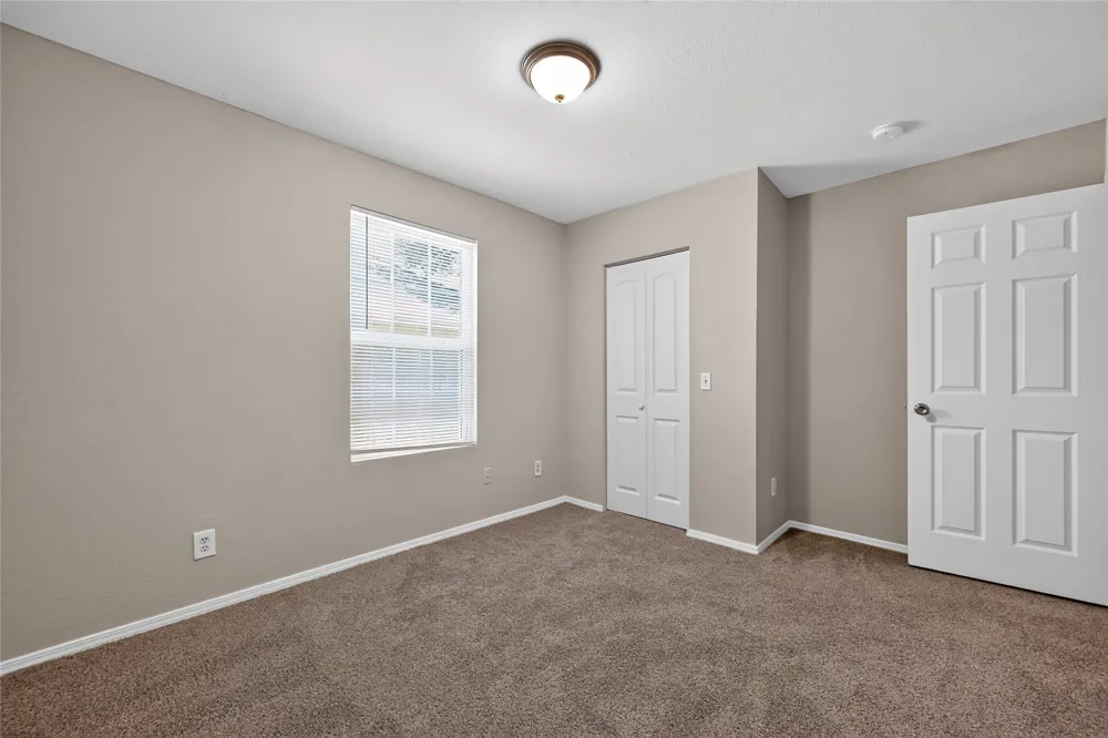 226 Cliff Heights Circle Dallas, TX 75241