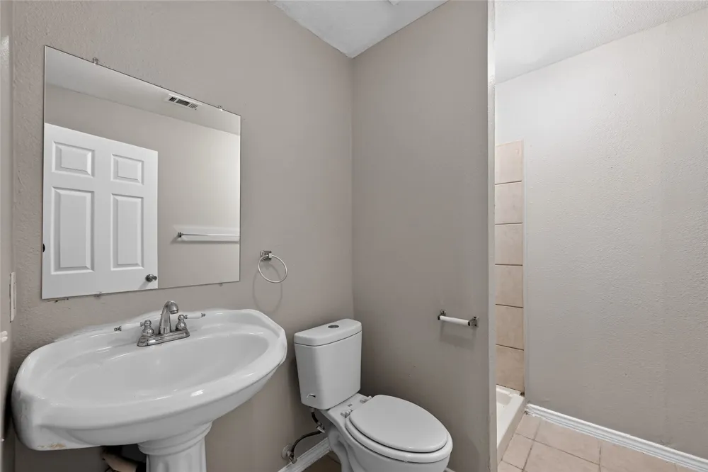226 Cliff Heights Circle Dallas, TX 75241
