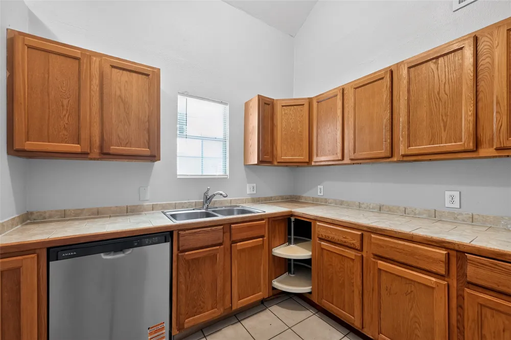 226 Cliff Heights Circle Dallas, TX 75241