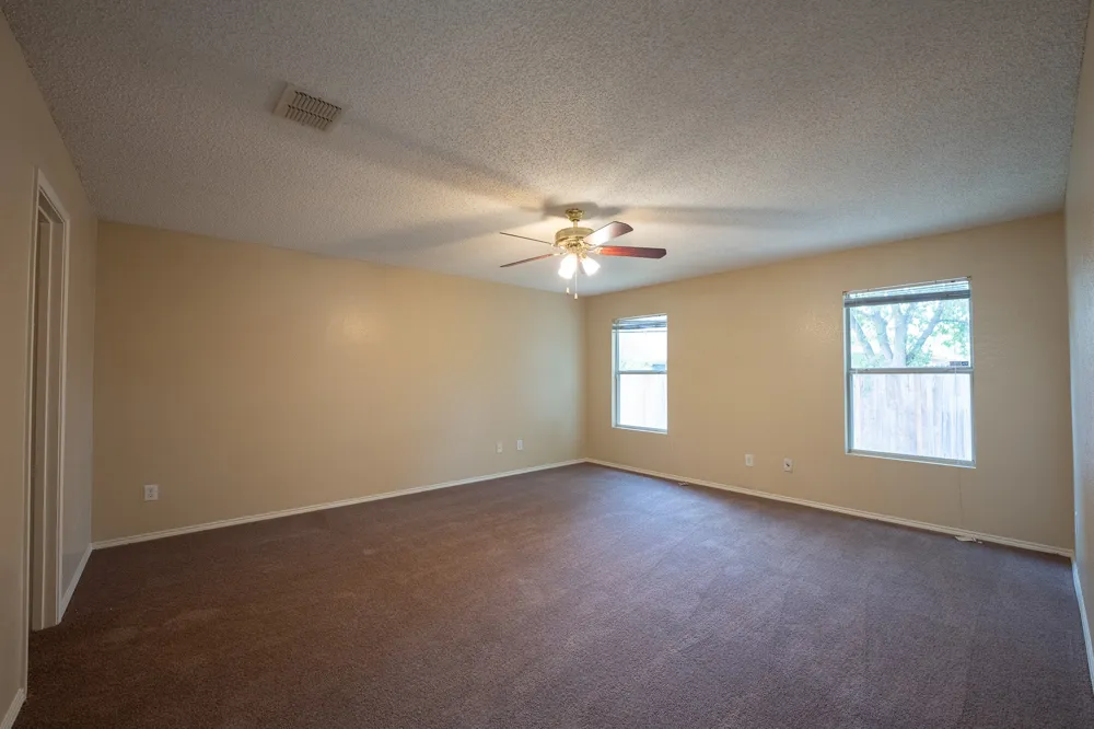 3841 Meredith Lane Balch Springs, TX 75180