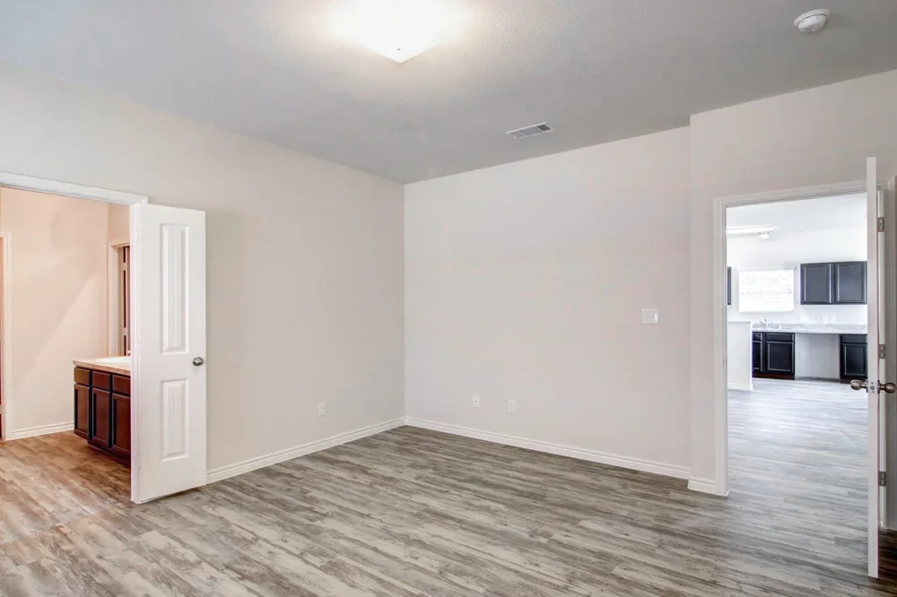 2038 Dyer Drive Lancaster, TX 75146