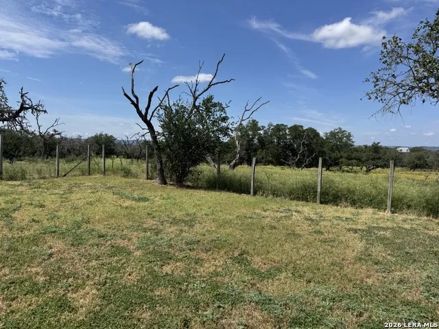 1864 Panther Hollow Bandera, TX 78003