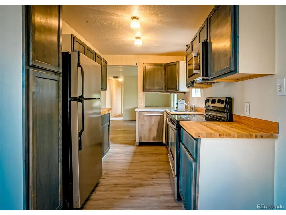 2765 Applewood Drive Colorado City, CO 81019