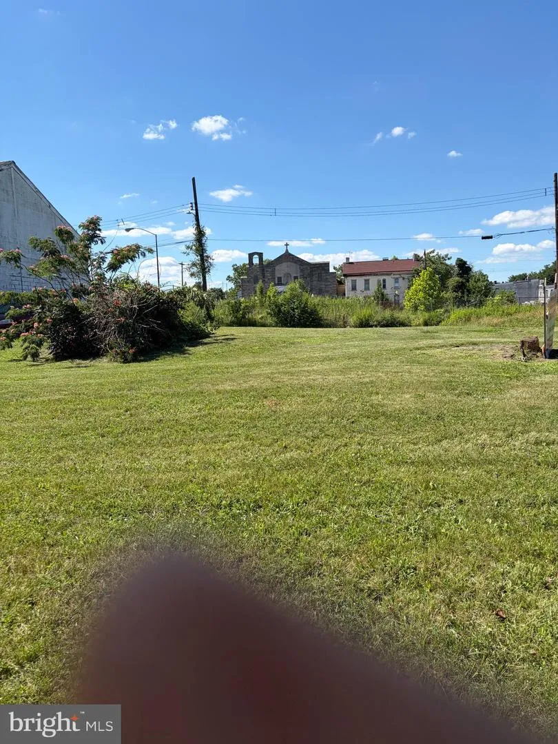 321 W 3RD STREET Chester, PA 19013