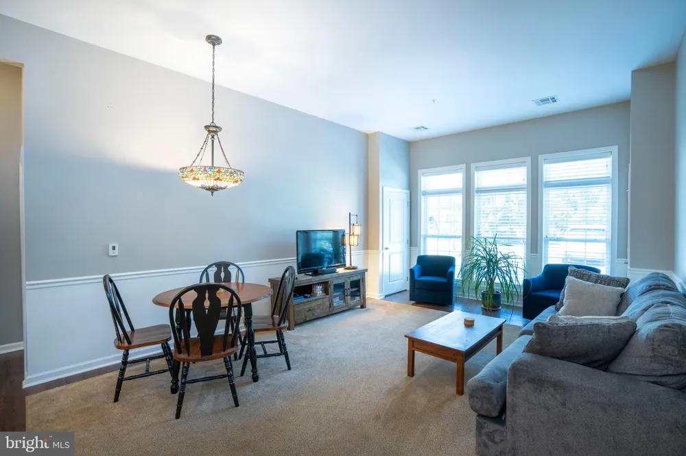 200 JEFFERSON AVENUE #216 State College, PA 16801