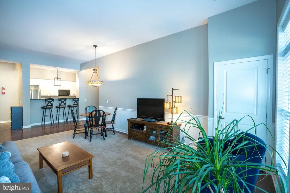 200 JEFFERSON AVENUE #216 State College, PA 16801