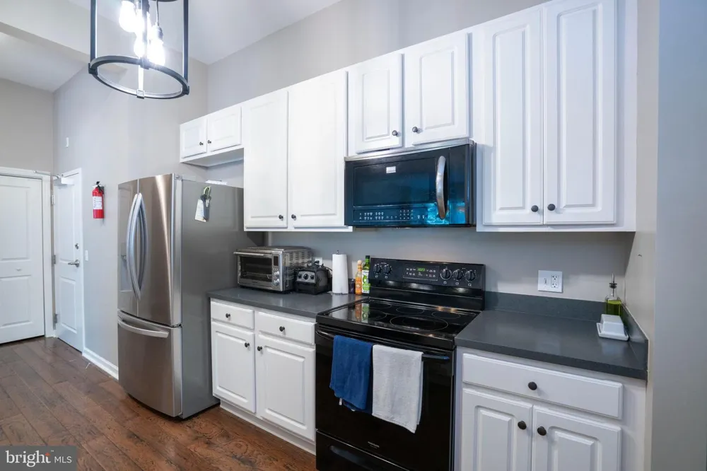 200 JEFFERSON AVENUE #216 State College, PA 16801